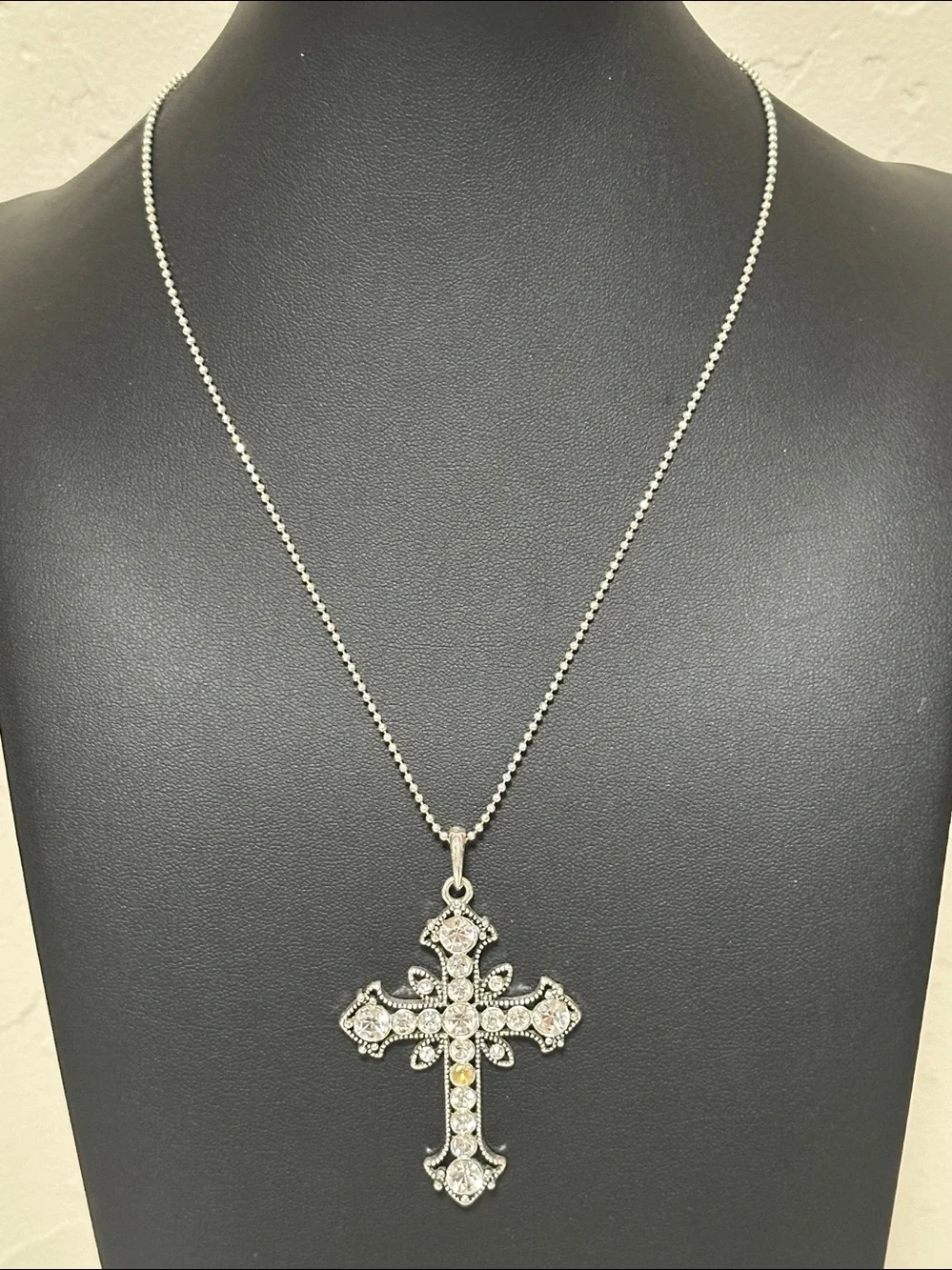 Premier Designs Grace Silver Tone Cross Necklace